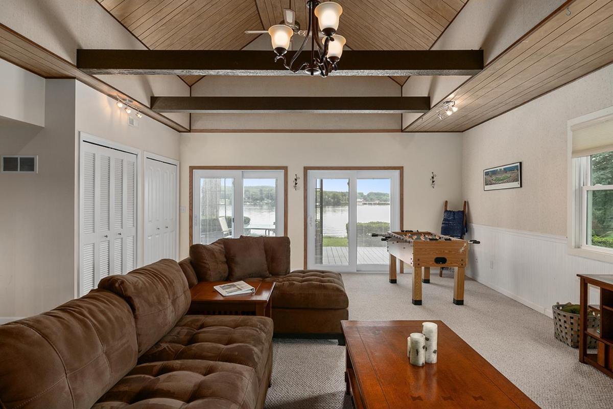 Lakeside Getaway With Dock, Firepit, Grill Newaygo Exterior foto